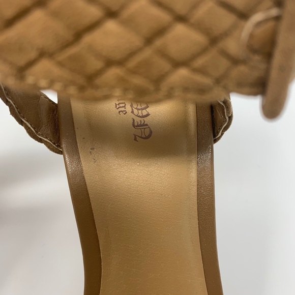 Crown Vintage Embroidered Sandal - Picture 8 of 8